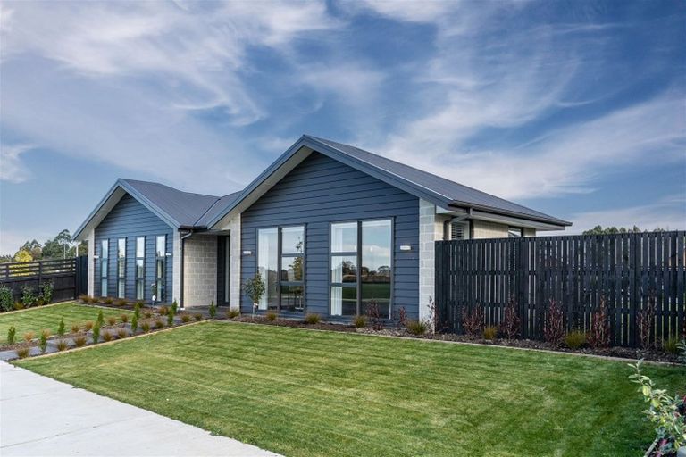 Photo of property in 21 Goldie Drive, Rangiora, 7400