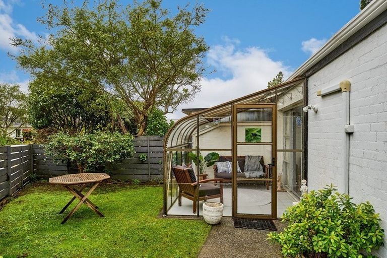 Photo of property in 23b Caesars Place, Churton Park, Wellington, 6037