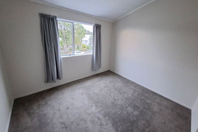 Photo of property in 43b Cypress Drive, Maungaraki, Lower Hutt, 5010