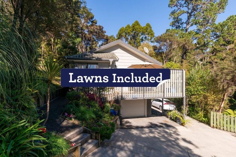 Photo of property in 1/16 Anne Mclean Drive, Bayview, Auckland, 0629