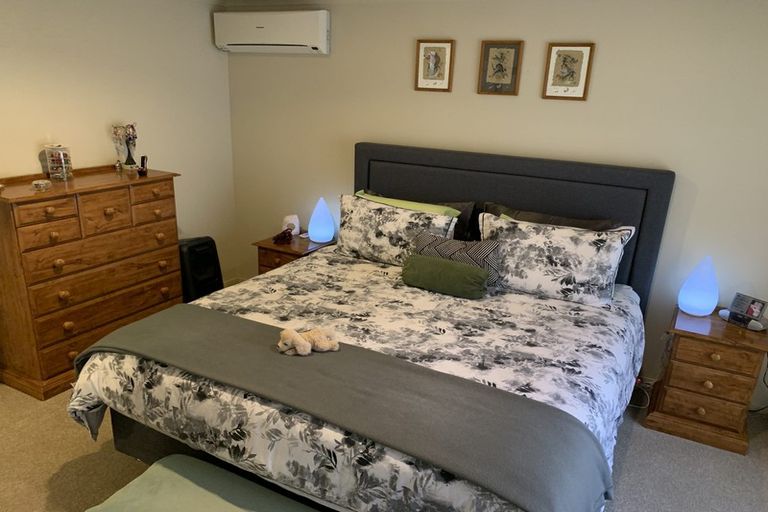 Photo of property in 9 Meharg Place, Fairview Heights, Auckland, 0632
