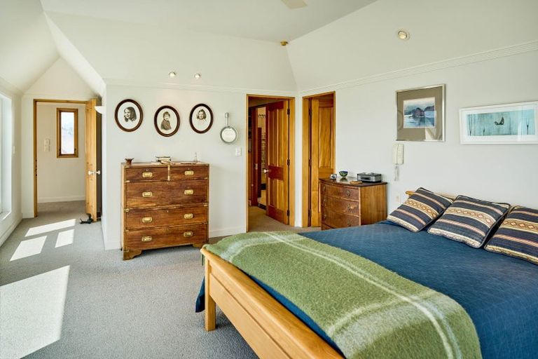 Photo of property in 76 The Crescent, Roseneath, Wellington, 6011