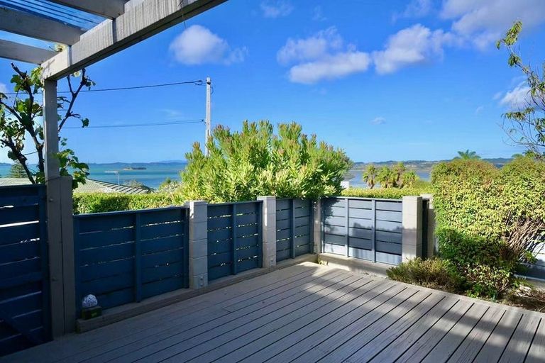 Photo of property in 11 View Road, Shelly Park, Auckland, 2014
