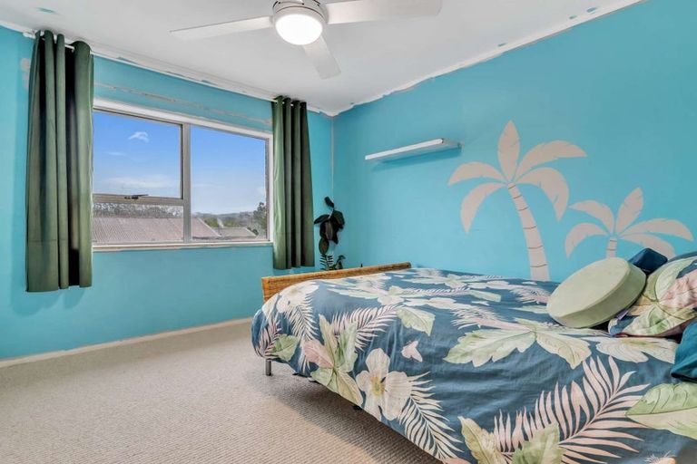 Photo of property in 247 Henderson Valley Road, Henderson, Auckland, 0612