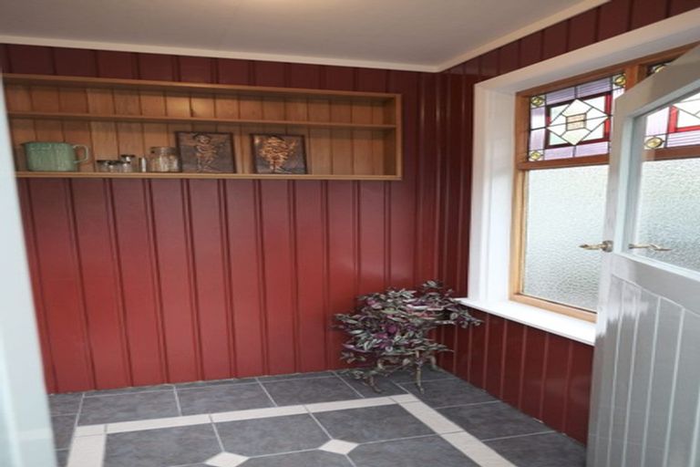 Photo of property in 139 Hine Road, Wainuiomata, Lower Hutt, 5014