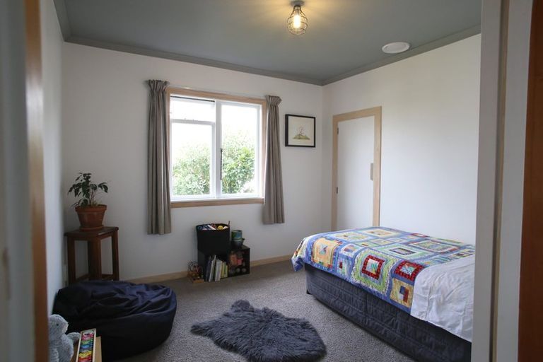 Photo of property in 13 York Crescent, Westown, New Plymouth, 4310