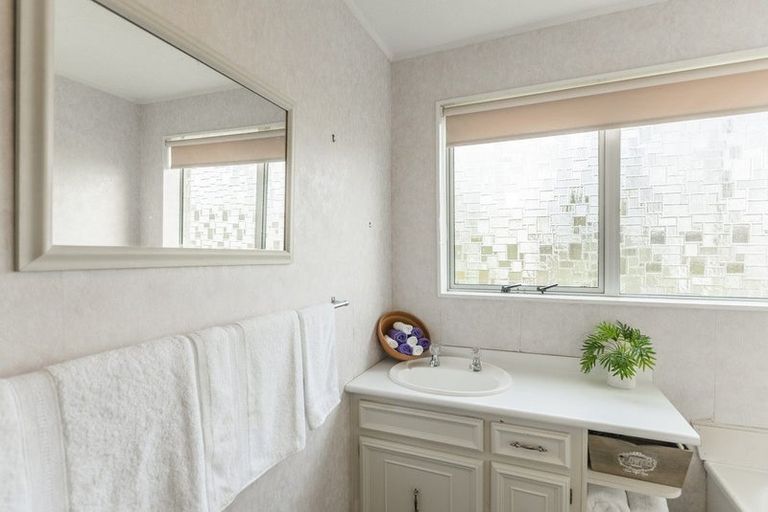 Photo of property in 18a Manawa Avenue, Raumati Beach, Paraparaumu, 5032