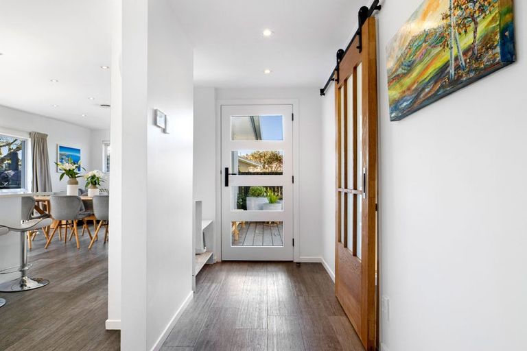 Photo of property in 210 Wairakei Road, Bryndwr, Christchurch, 8053