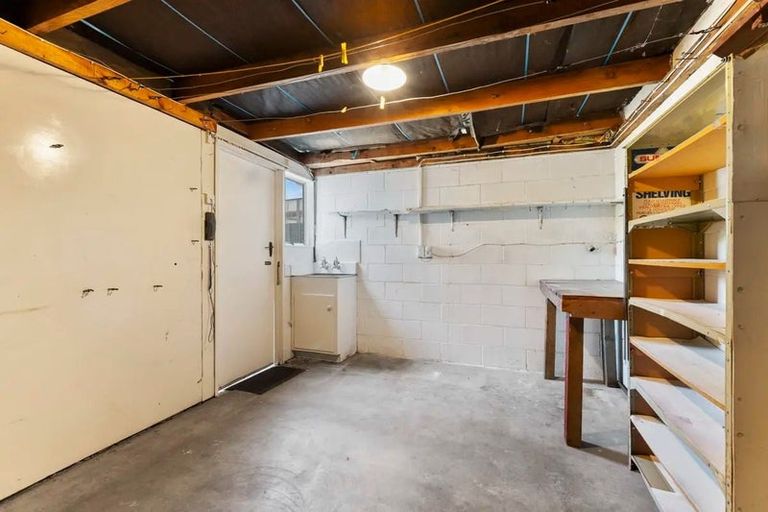 Photo of property in 5 Avon Place, Springvale, Whanganui, 4501