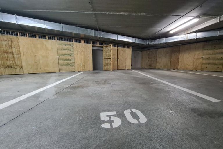 Photo of property in Bella Vista, 1f/84 Gunner Drive, Te Atatu Peninsula, Auckland, 0610