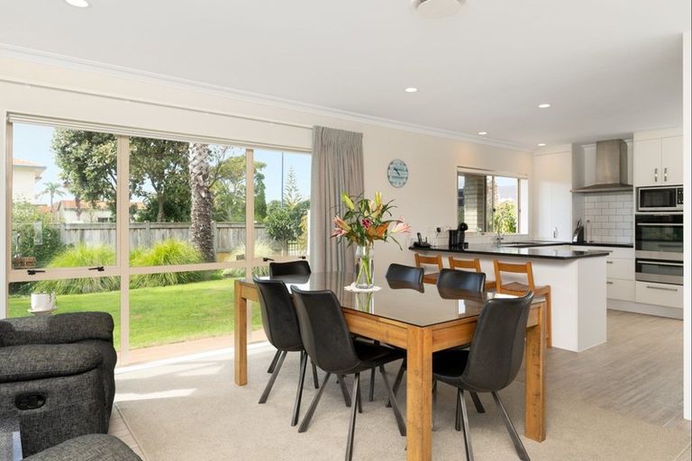 Photo of property in 126 Santa Monica Drive, Papamoa Beach, Papamoa, 3118