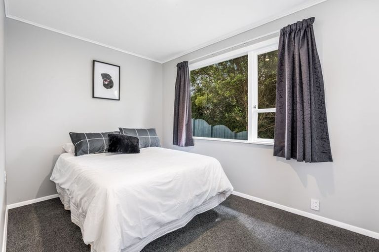 Photo of property in 77 Champion Street, Cannons Creek, Porirua, 5024