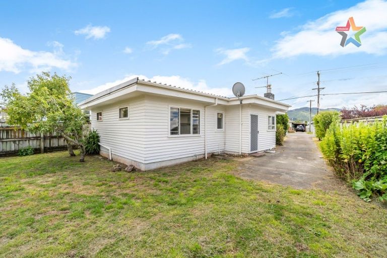 Photo of property in 71 Miro Street, Trentham, Upper Hutt, 5018