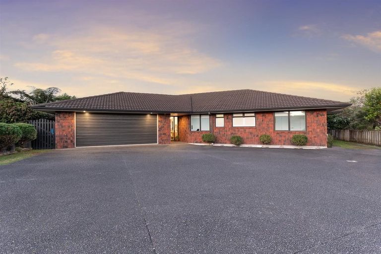 Photo of property in 43 Norm Freeman Drive, Te Puke, 3119