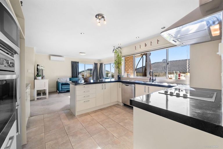 Photo of property in 6 Ludlow Place, Pukekohe, 2120