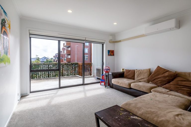 Photo of property in 2b Harakeke Road, Hobsonville, Auckland, 0618