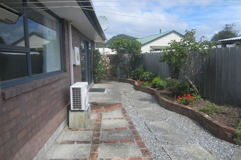 Photo of property in 6 Baillie Place, Cobden, Greymouth, 7802