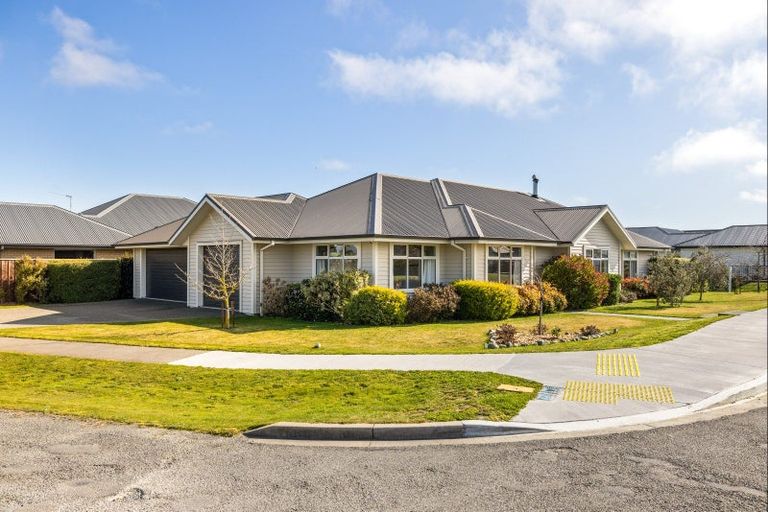 Photo of property in 13 Pemberton Drive, Amberley, 7410