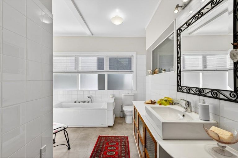 Photo of property in 40 Hospital Terrace, Hospital Hill, Napier, 4110