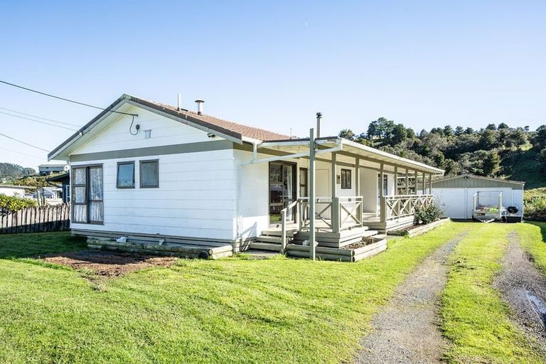 Photo of property in 79 Valley Road, Hikurangi, 0114