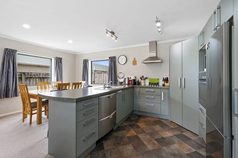 Photo of property in 50a Paritutu Road, Spotswood, New Plymouth, 4310