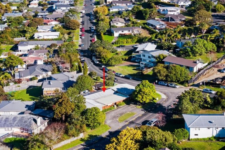 Photo of property in 12 Locket Road, Glenfield, Auckland, 0629