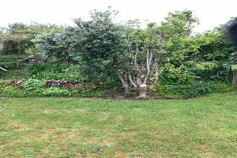 Photo of property in 24 Queens Road, Waikanae Beach, Waikanae, 5036