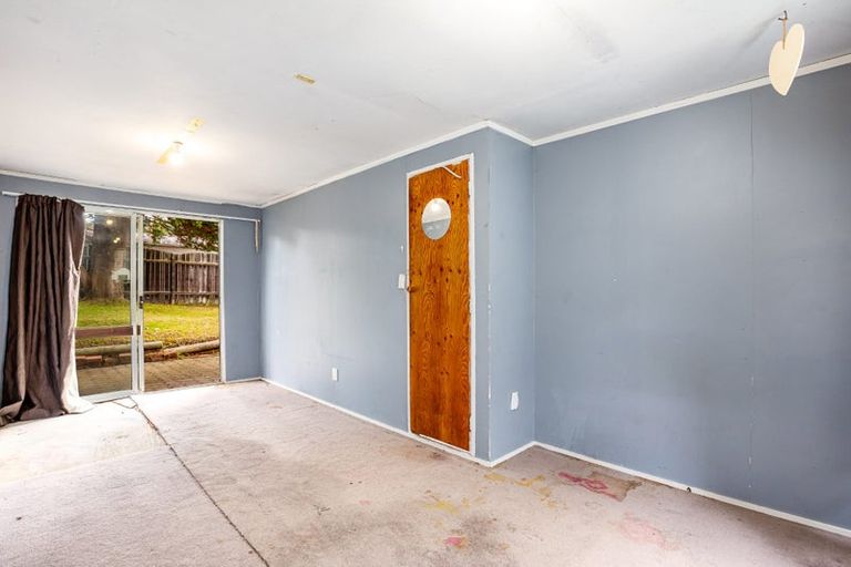 Photo of property in 108 Omapere Street, Whitby, Porirua, 5024