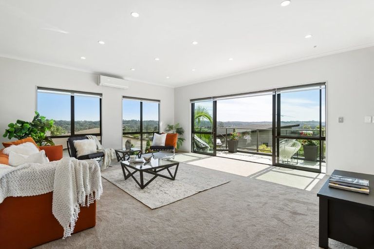 Photo of property in 74 Oakway Drive, Schnapper Rock, Auckland, 0632