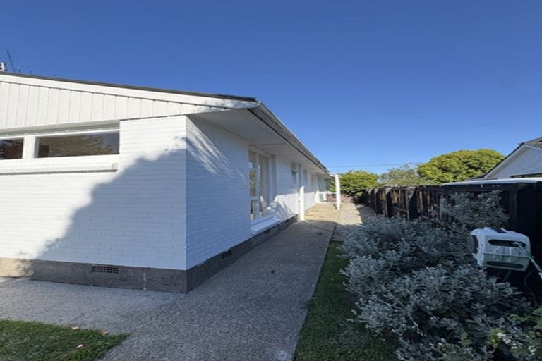 Photo of property in 21 Teesdale Street, Burnside, Christchurch, 8053