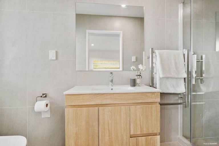 Photo of property in 5/28 Ludlow Terrace, Totara Vale, Auckland, 0627