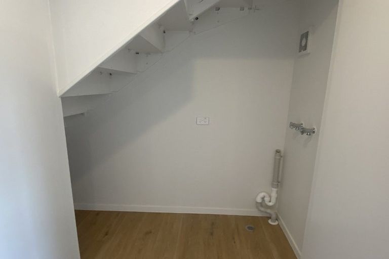 Photo of property in 4/18 Graham Avenue, Te Atatu Peninsula, Auckland, 0610