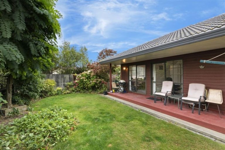 Photo of property in 27 Royleen Street, Casebrook, Christchurch, 8051