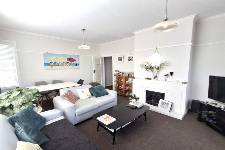 Photo of property in Nissen Court, 11f Hawker Street, Mount Victoria, Wellington, 6011