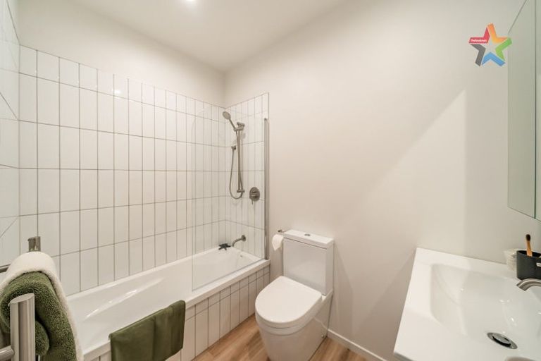 Photo of property in 43 Pipi Place, Levin, 5510