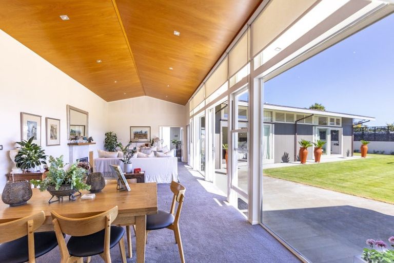 Photo of property in 15 Goodger Street, Waipukurau, 4200