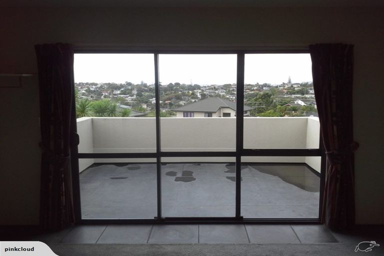Photo of property in 30 Ian Sage Avenue, Torbay, Auckland, 0630