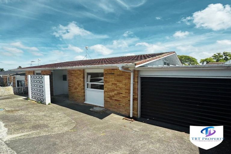 Photo of property in 2/138a Great South Road, Manurewa, Auckland, 2102
