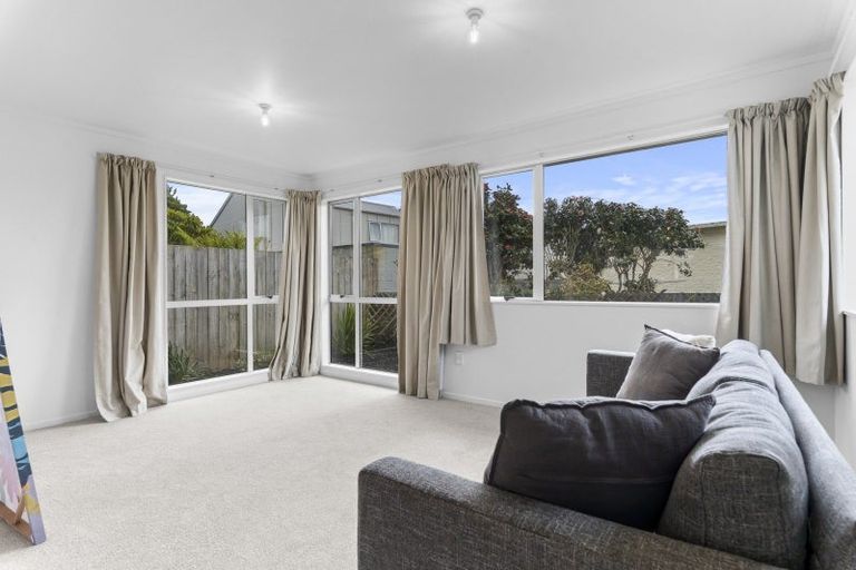 Photo of property in 3/62 Wallace Place, Westown, New Plymouth, 4310