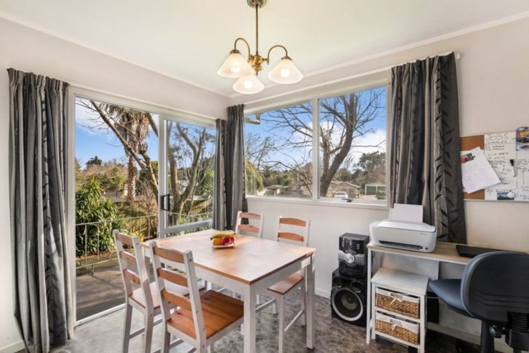 Photo of property in 21 Lina Place, Waiuku, 2123