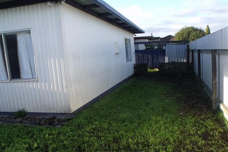 Photo of property in 2/404 Ikanui Road, Frimley, Hastings, 4120