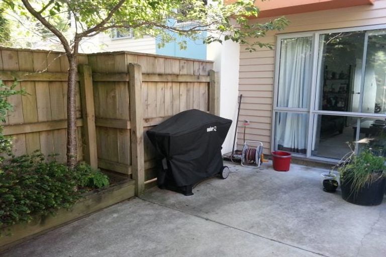 Photo of property in 2u1 Chelmsford Street, Ngaio, Wellington, 6035