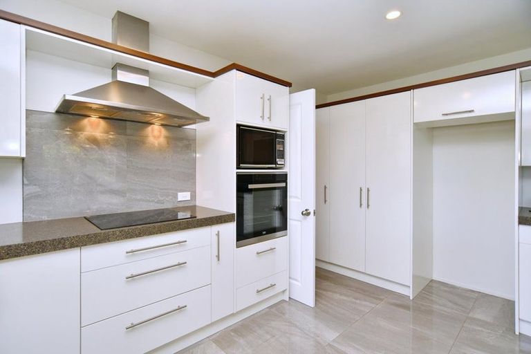 Photo of property in 42 Woodhurst Drive, Casebrook, Christchurch, 8051