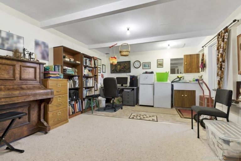 Photo of property in 44 Croydon Street, Karori, Wellington, 6012