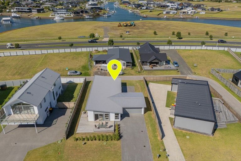 Photo of property in 8 Ngaroma Crescent, Whitianga, 3510