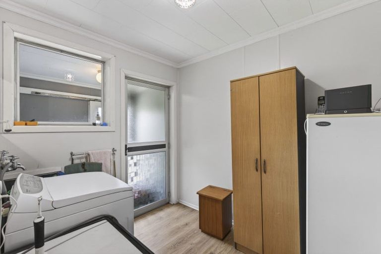 Photo of property in 20 Nikau Street, Inglewood, 4330