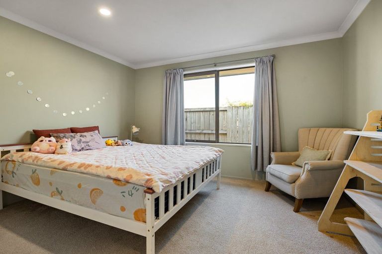 Photo of property in 48 Magellan Rise, Flagstaff, Hamilton, 3210