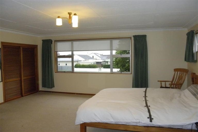 Photo of property in 66 Salford Street, Windsor, Invercargill, 9810