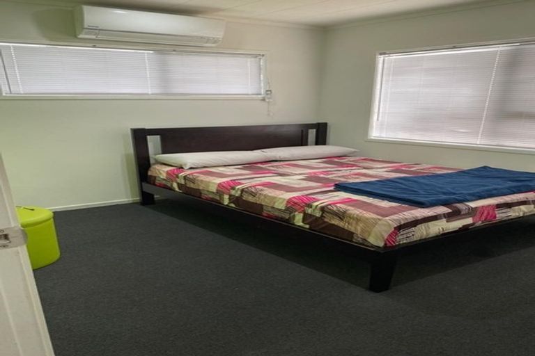 Photo of property in 2/35 Russell Road, Manurewa, Auckland, 2102