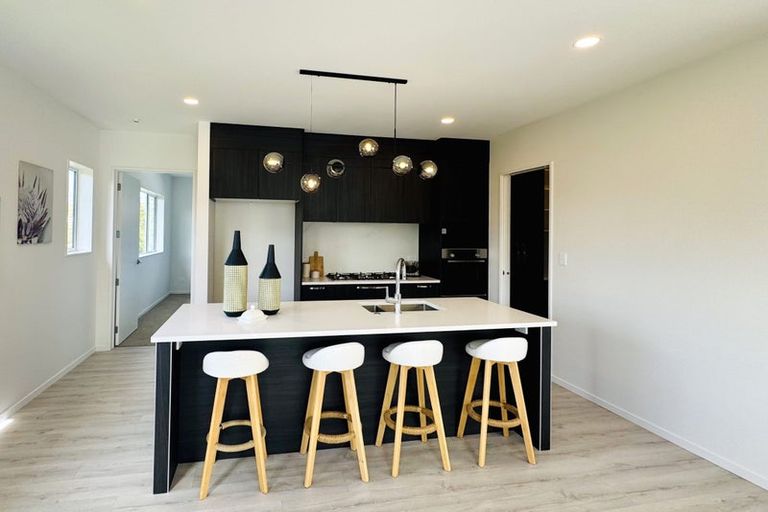 Photo of property in 84 Arran Drive, Orewa, 0931